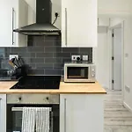 Modern 2Br Flat - 7 Min To Whitechapel Station