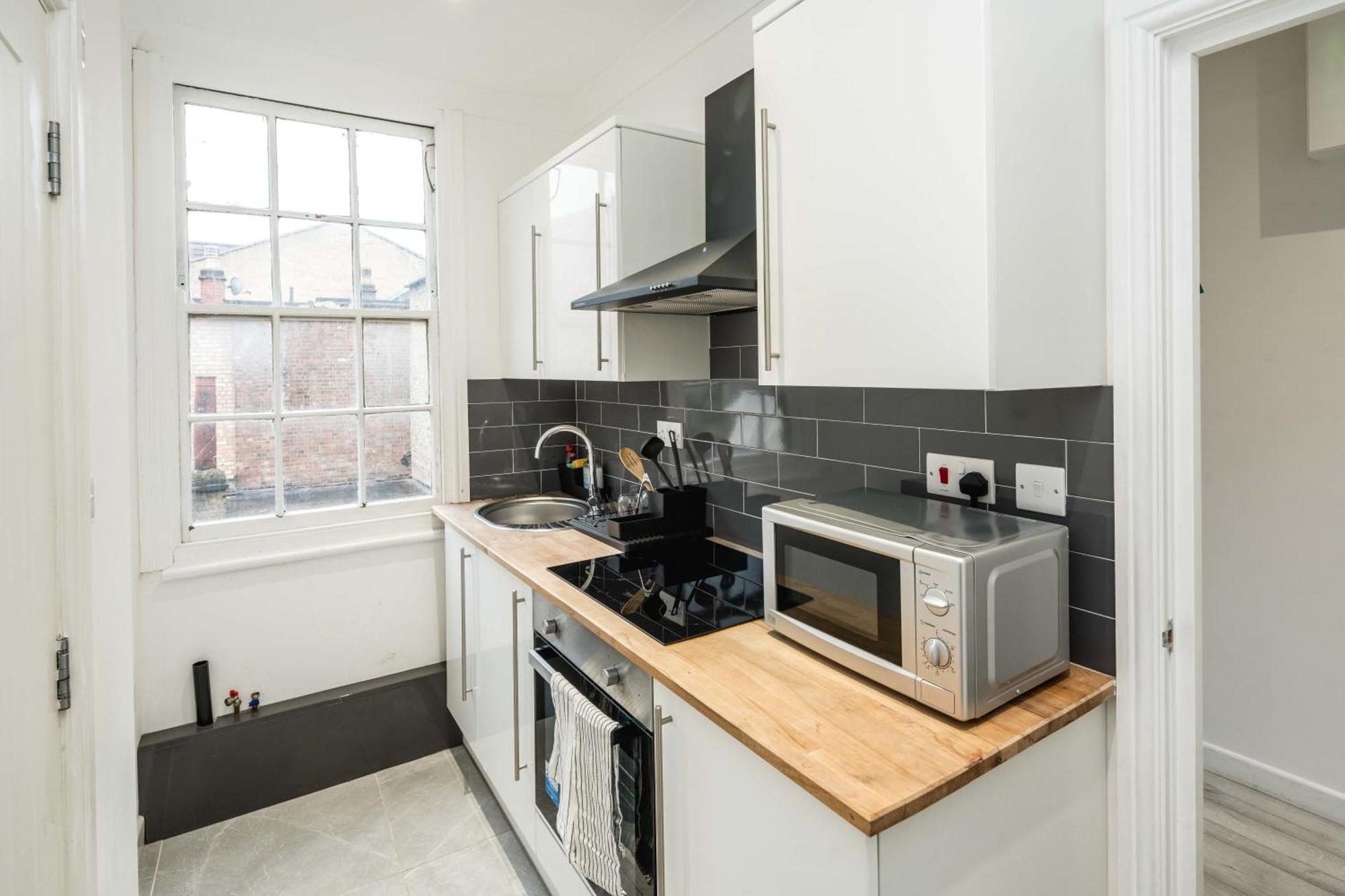 Modern 2br Flat - 7 Min To Whitechapel Station *
